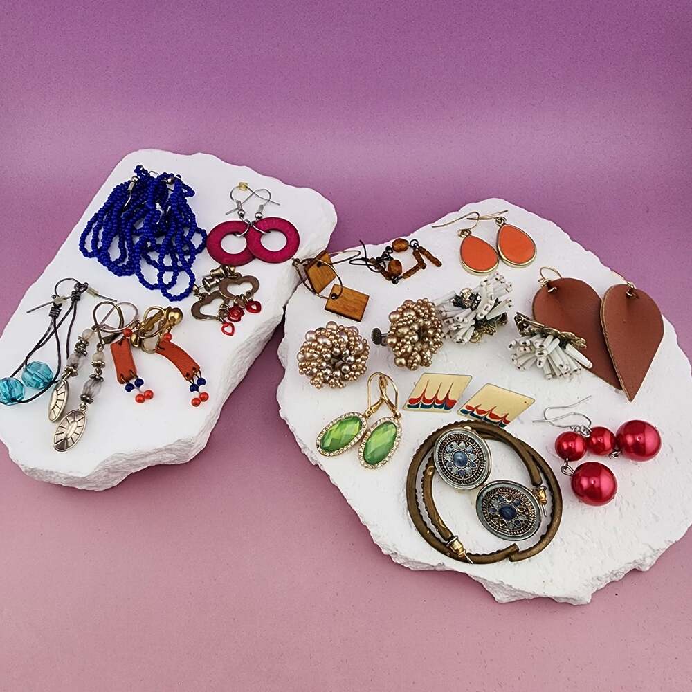 17 Pair Earring Lot Mixed Boho Statement Beads Clips Hoops Studs Colorful Set